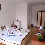 за гости ники Nesebyr