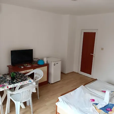 за гости ники 네세부르