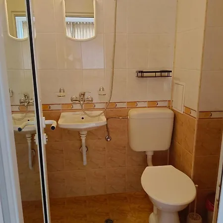 за гости ники Pensión 4*