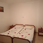 за гости ники ゲストハウス