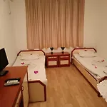 за гости ники ネセバル