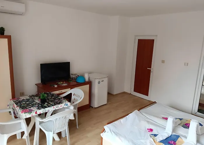 за гости ники Nessebar